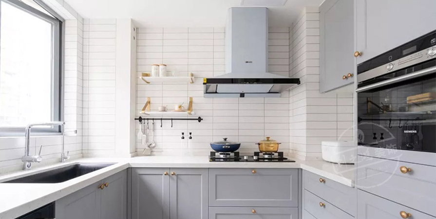 金地萬悅城127㎡現(xiàn)代法式風(fēng)格三居室裝修案例