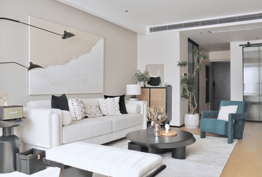 廣泰園104㎡現(xiàn)代風(fēng)格兩居室<font color='red'>裝修</font>案例